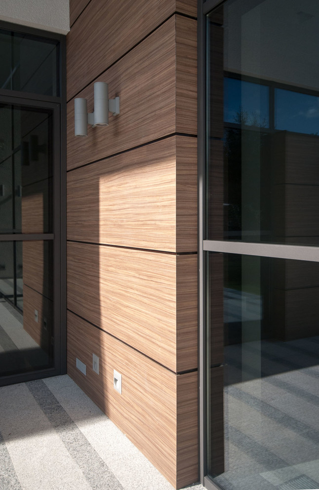 Остекление коттеджа в поселке БЕНИЛЮКС на алюминиевой системе REYNAERS