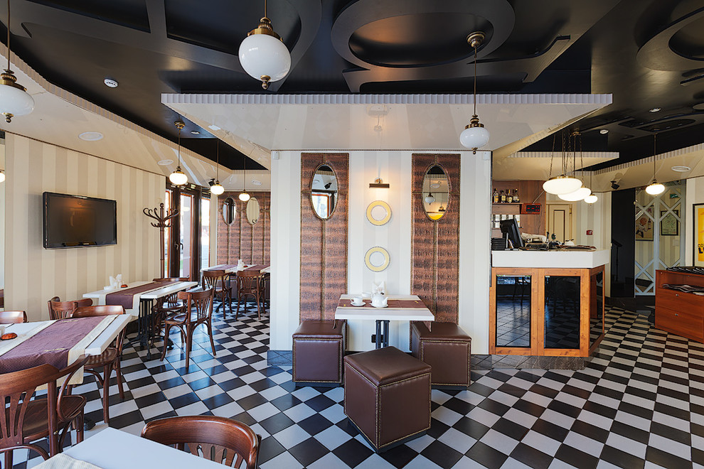 Интерьер кафе "Бристоль" в Казани