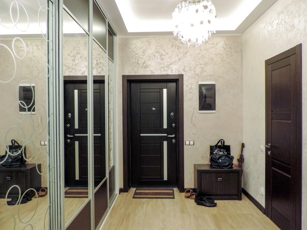 Прихожая в стиле контемпорари