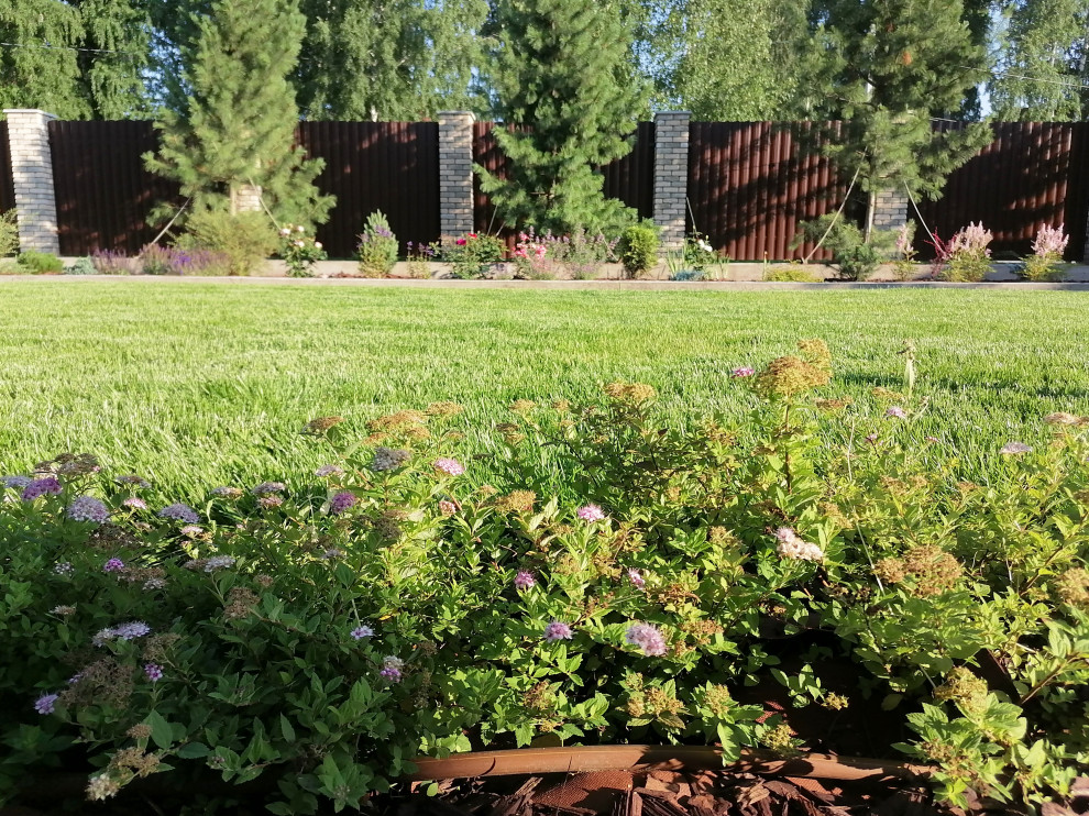 Небольшой сад в современном стиле