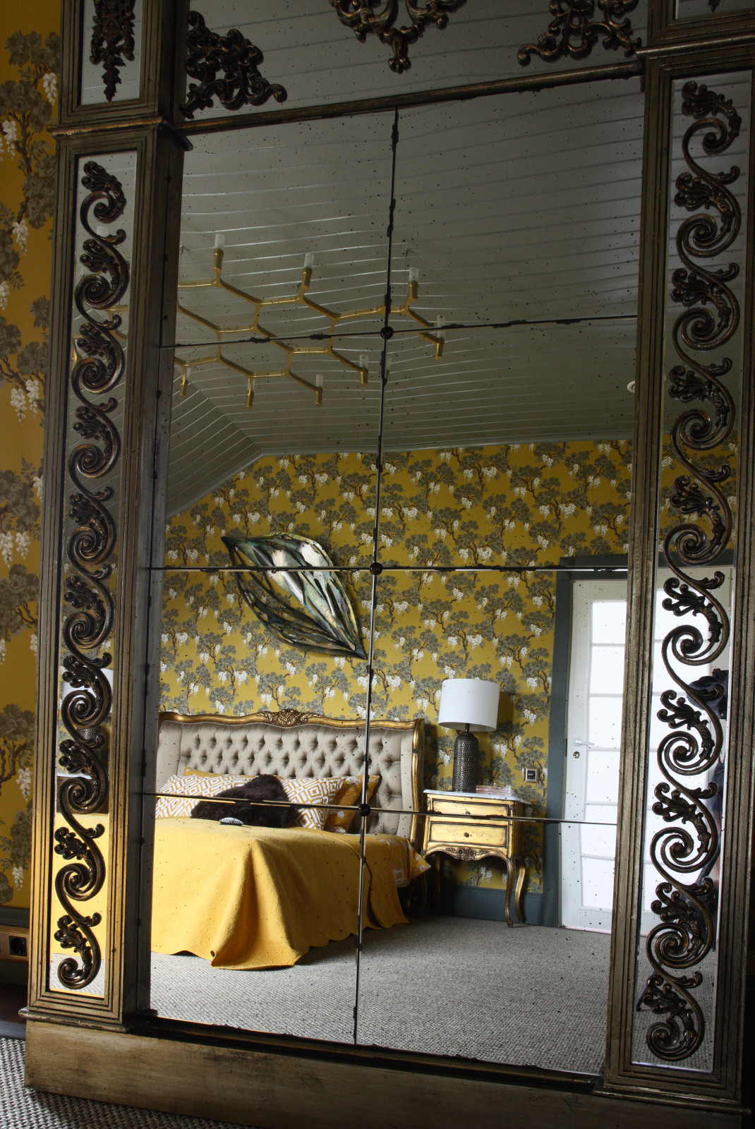 Стоит ли делить интерьер дома на парадную и непарадную части