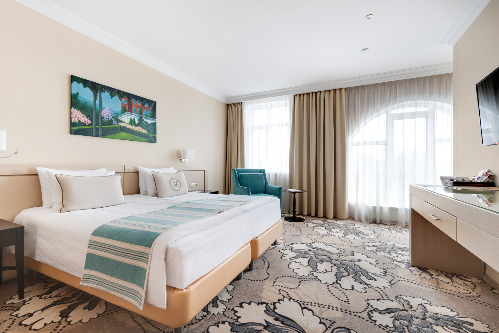 Съемка  интерьеров и номерного фонда для Кулибин Парк отель & SPA