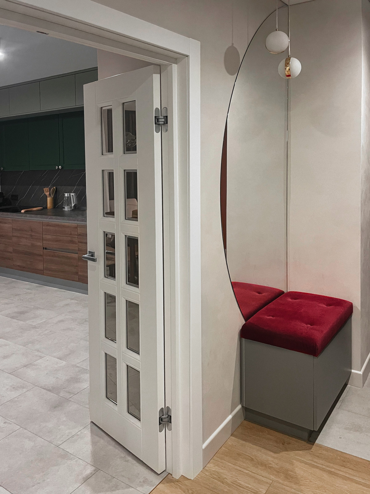 Шкатулка с изумрудами