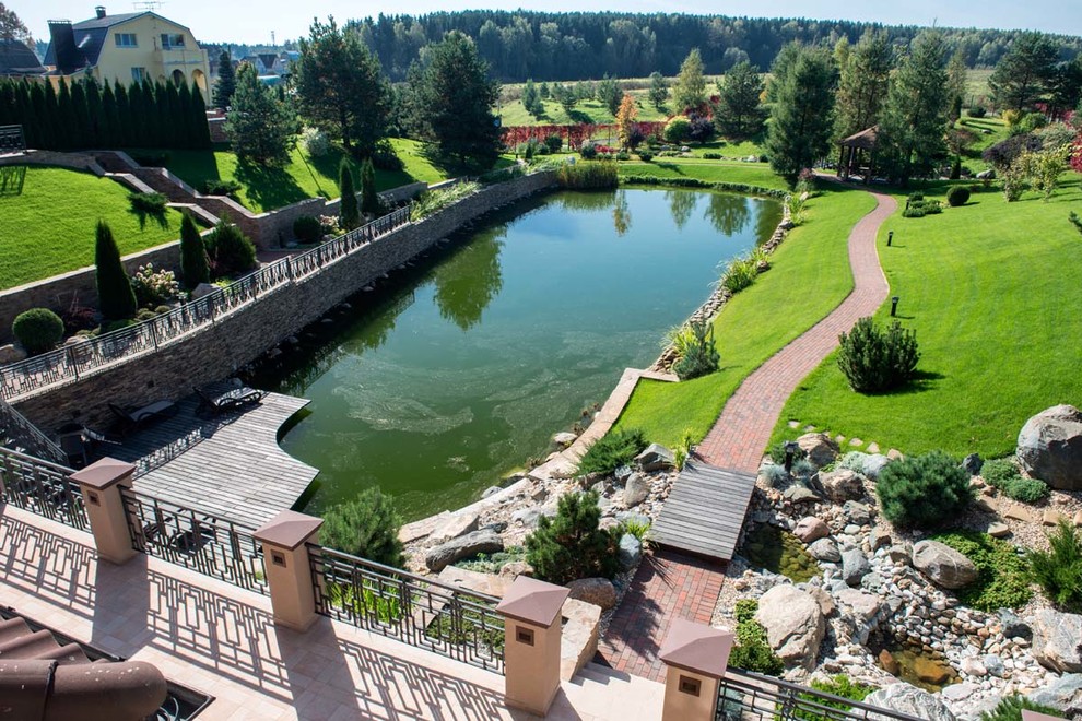 Дом в овраге