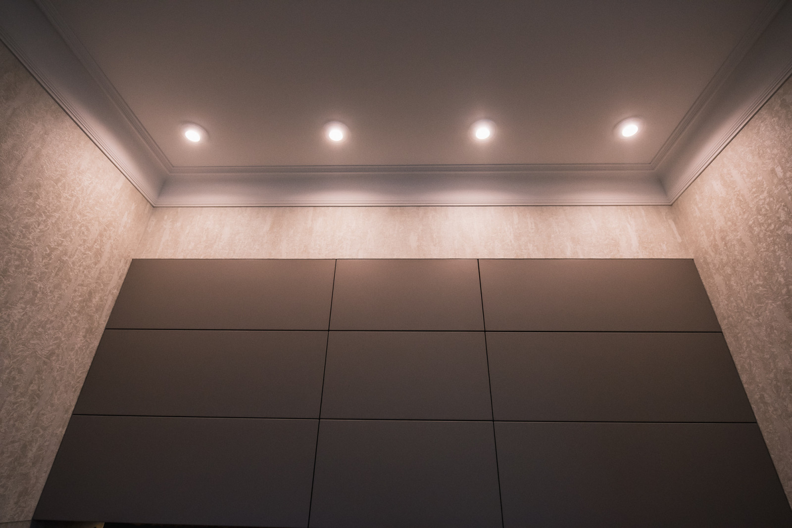 Трехкомнатная квартира «под ключ» с нуля по дизайн-проекту.Дизайнер Виктория Бар