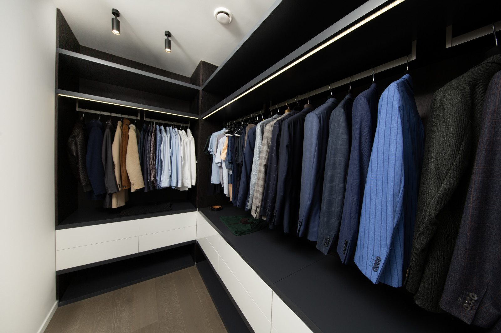 Реализация проекта в ЖК "Дом на Мосфильмовской"