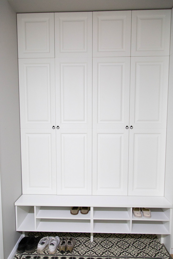 Встроенный шкаф прихожей