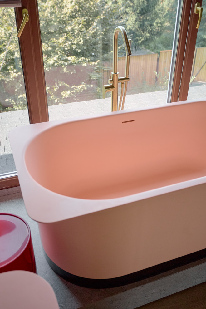 Мастер-спальня в розовом золоте