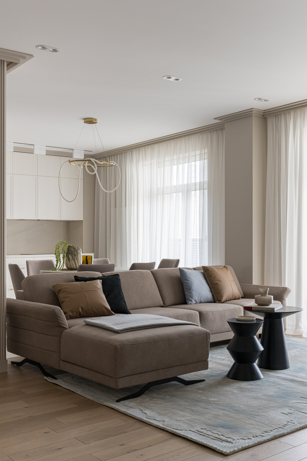 Фото кухни-гостиной в ЖК Ньютон