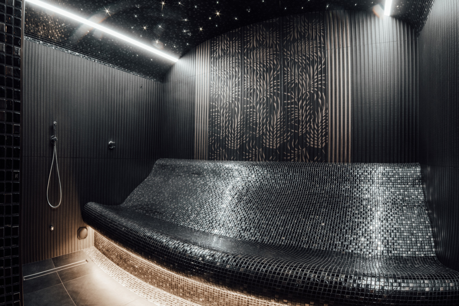 Арочная форма купола в хамаме.