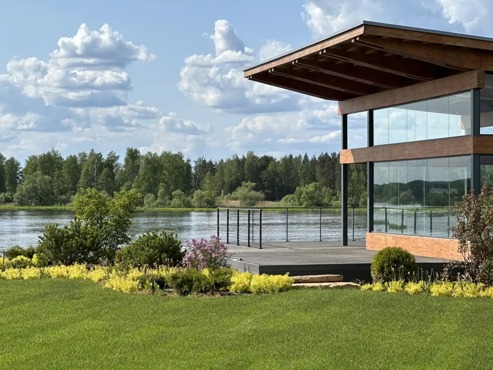 «НА ЗАПОВЕДНЫХ БЕРЕГАХ»