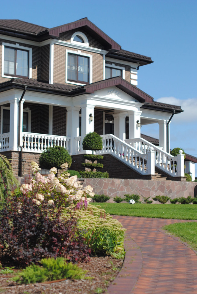 Дизайн участка с уклоном более 7 м.