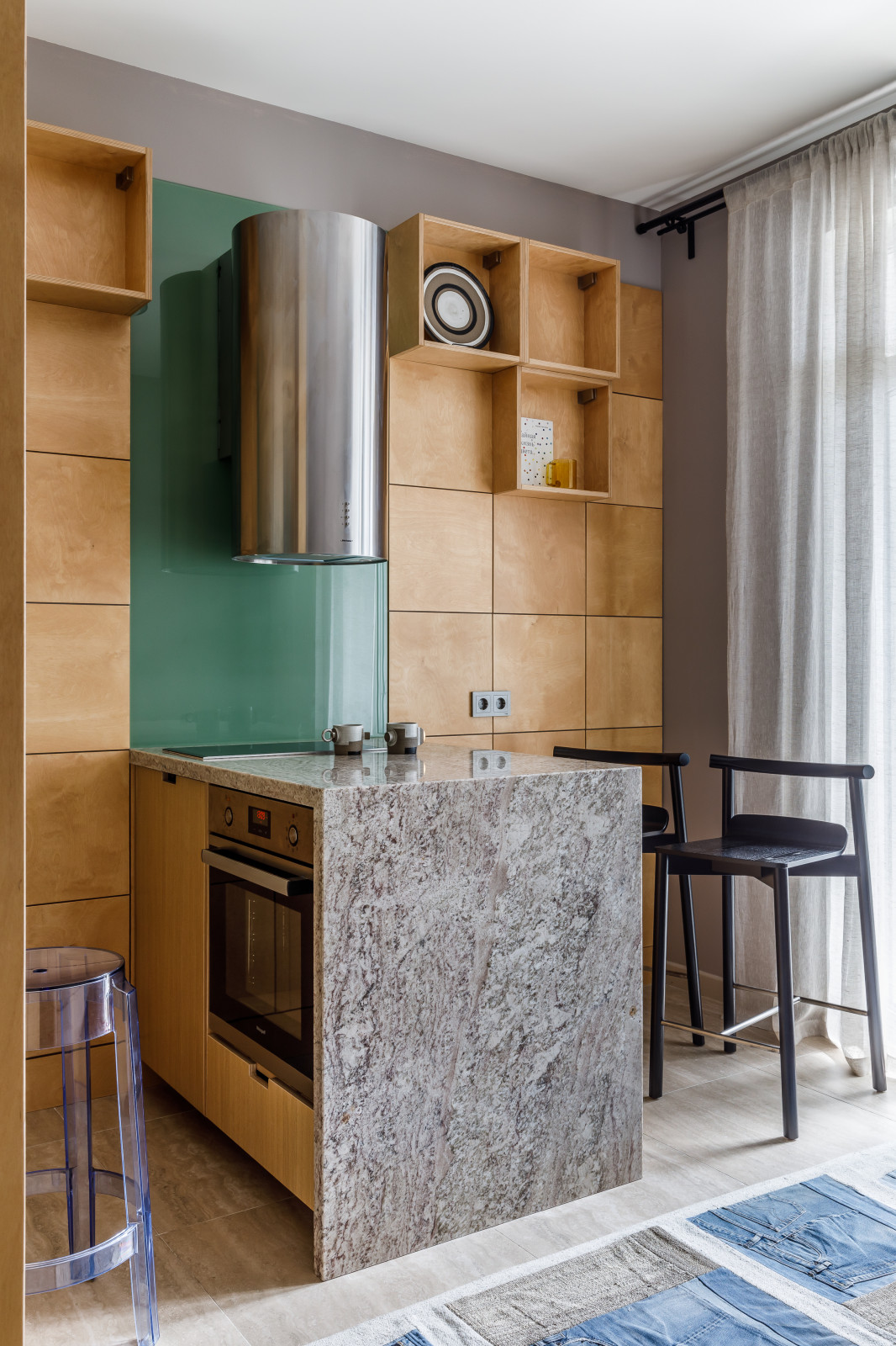 Яркая квартира у Ботанического сада