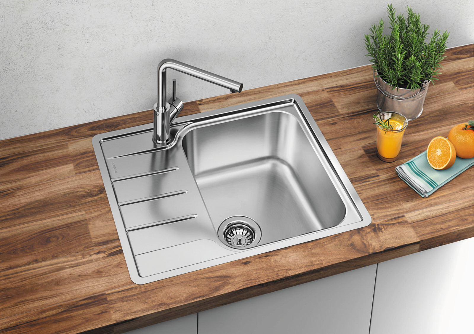 Стальной друг: 7 нюансов выбора мойки из нержавеющей стали