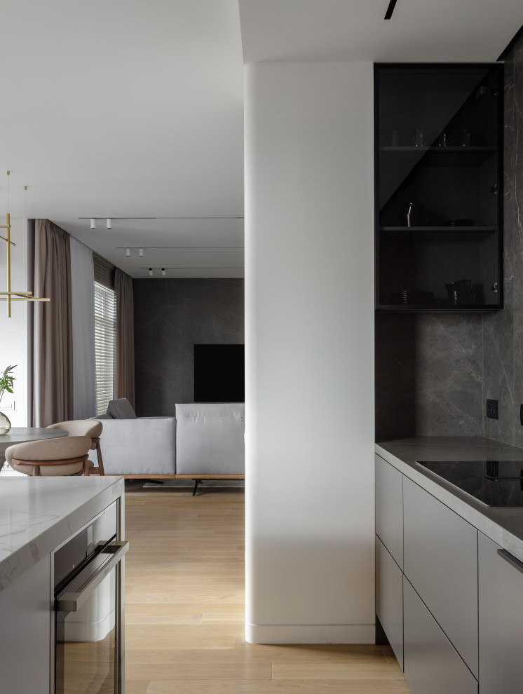 Квартира на набережной