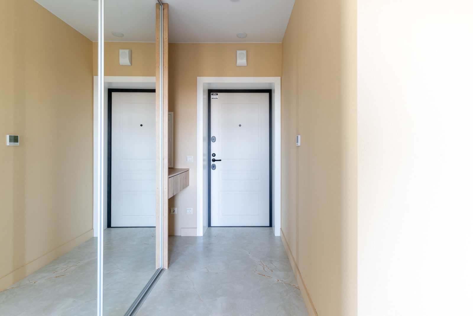 Ремонт в двухэтажной квартирк в ЖК "Да Винчи"