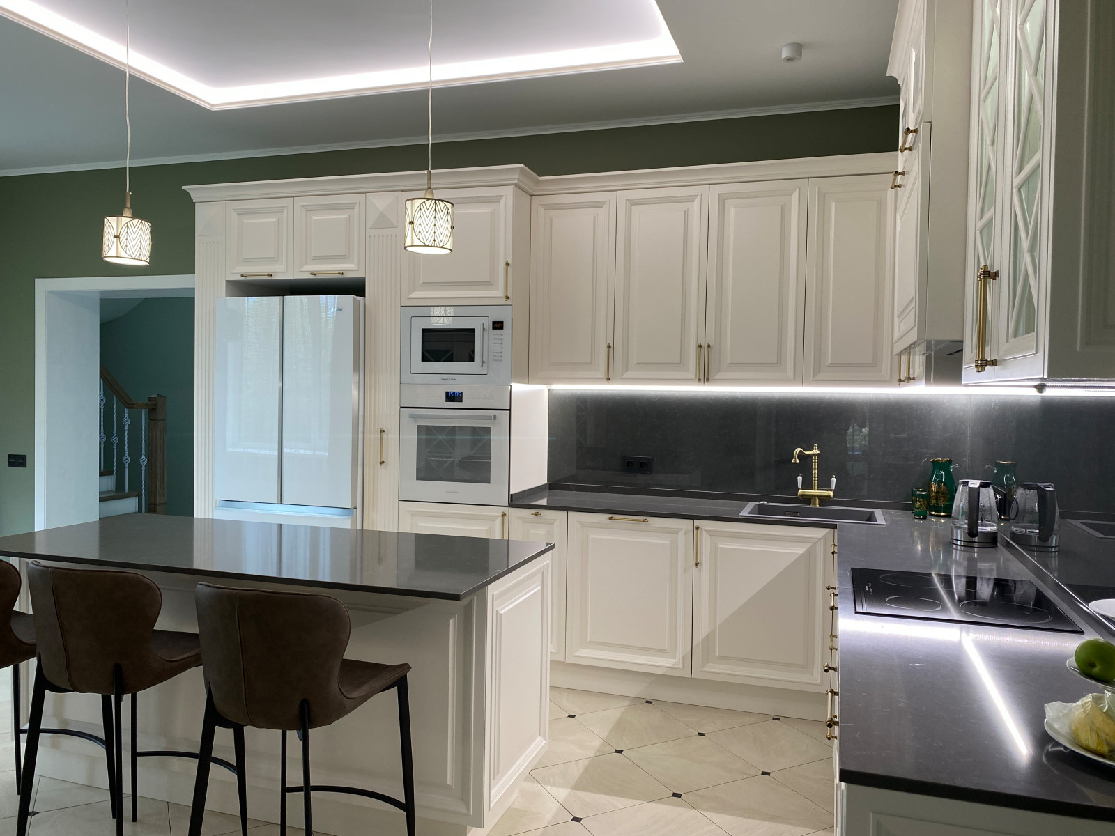 Кухня Беверли. КП Дубрава.