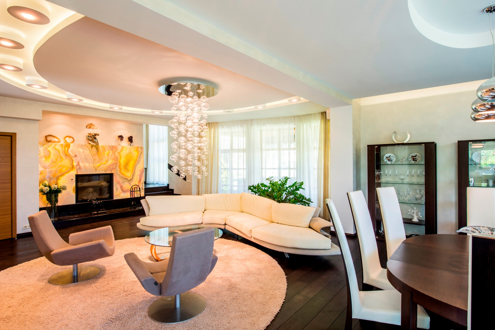 Вилла в Подмосковье в современном стиле, 300 кв.м