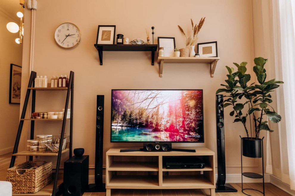 смотрим телик