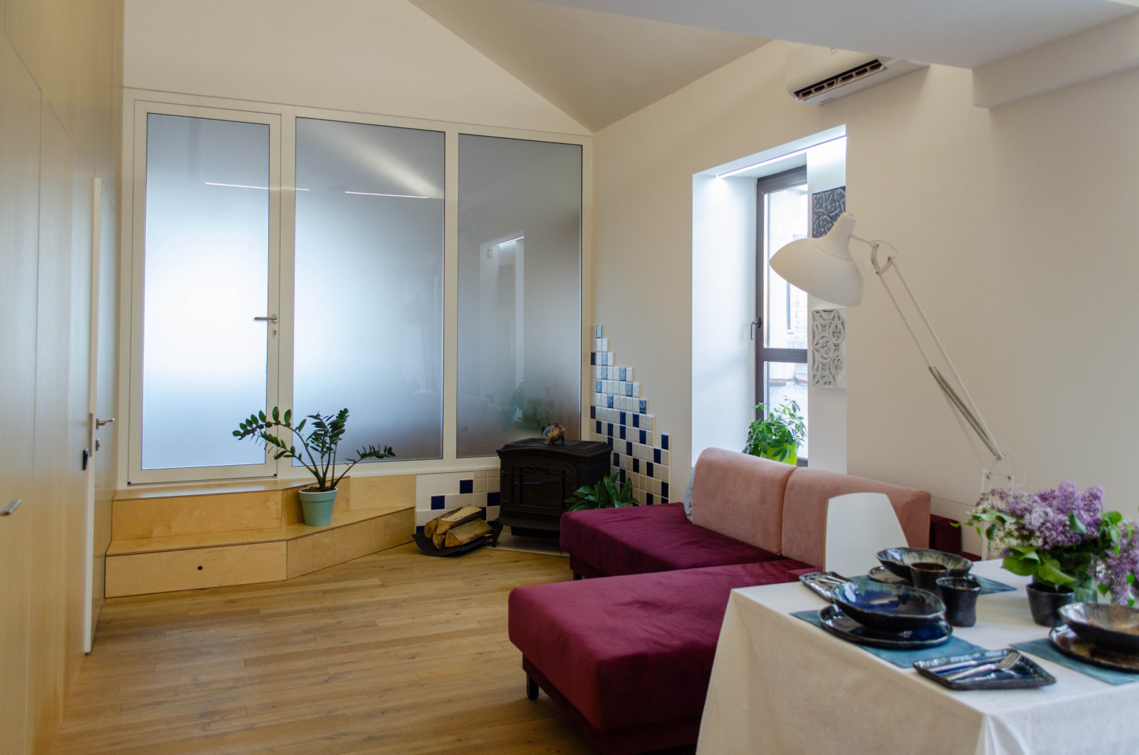 ЖД "Театральный", 77 м2