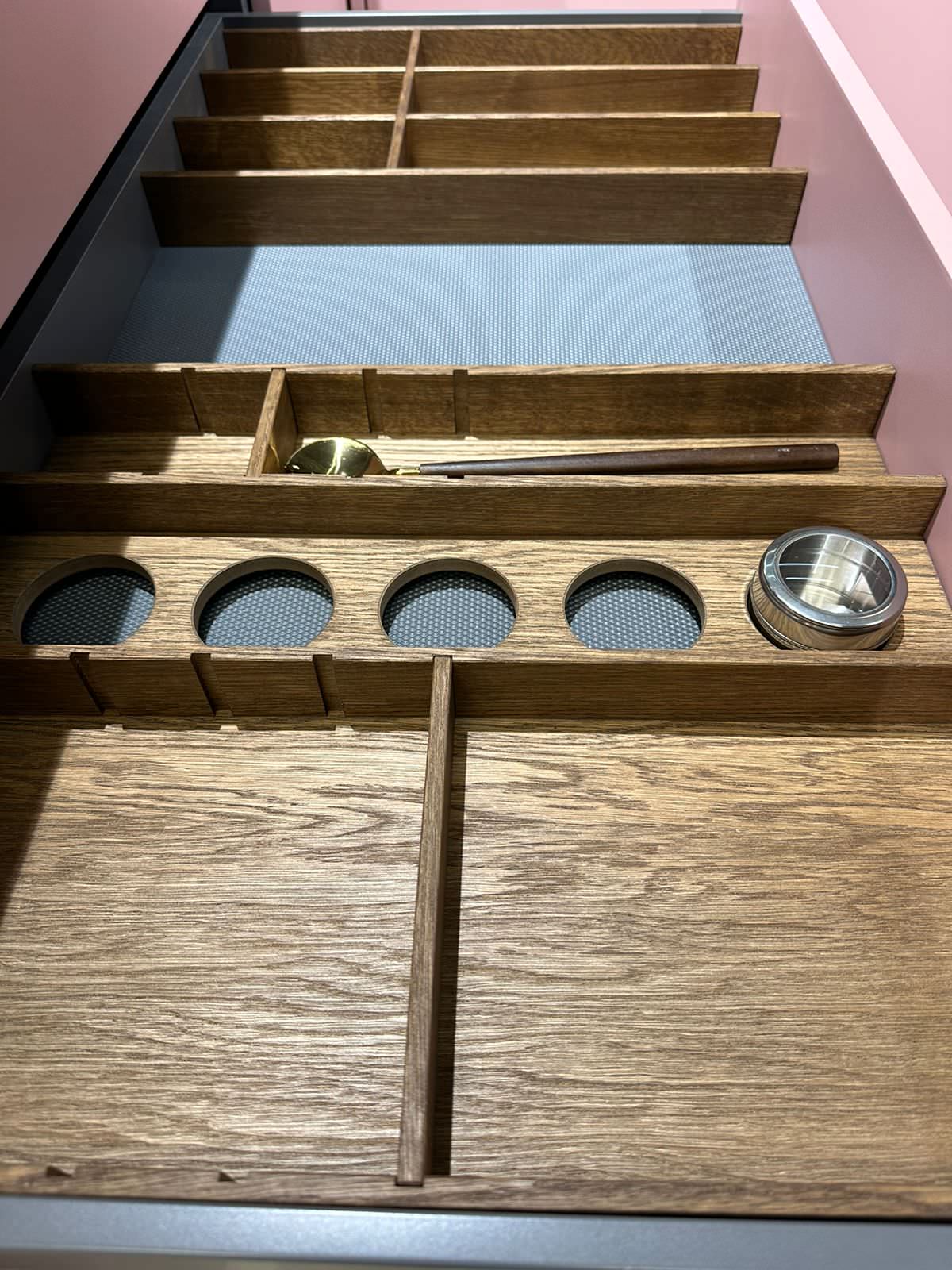 Кухонное наполнение для салона "Кухни ДРИАДА"