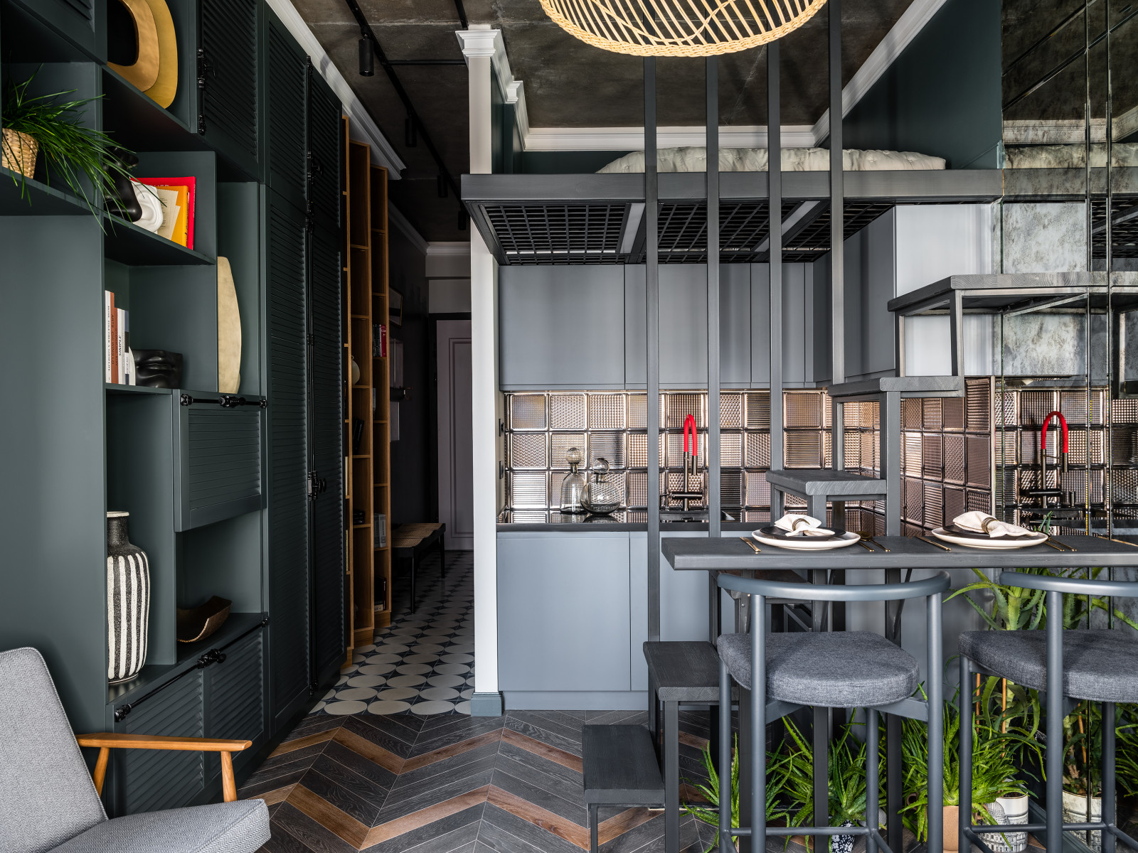 Обложка альбома: студия