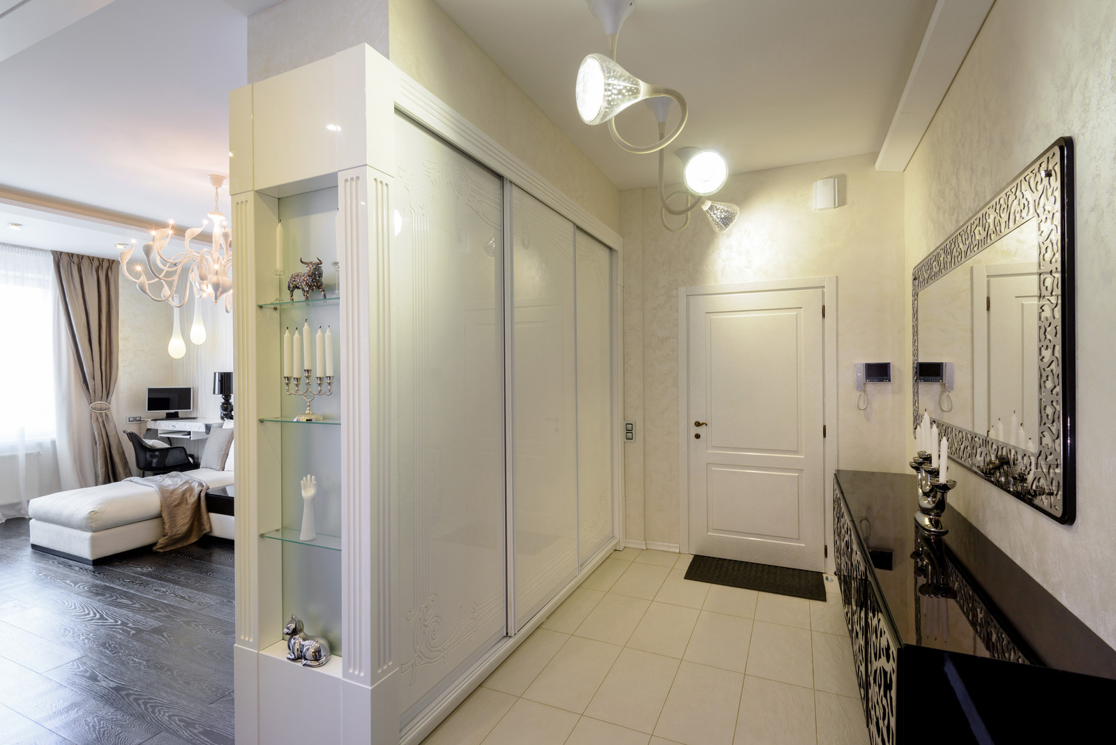 Квартира с Лицом