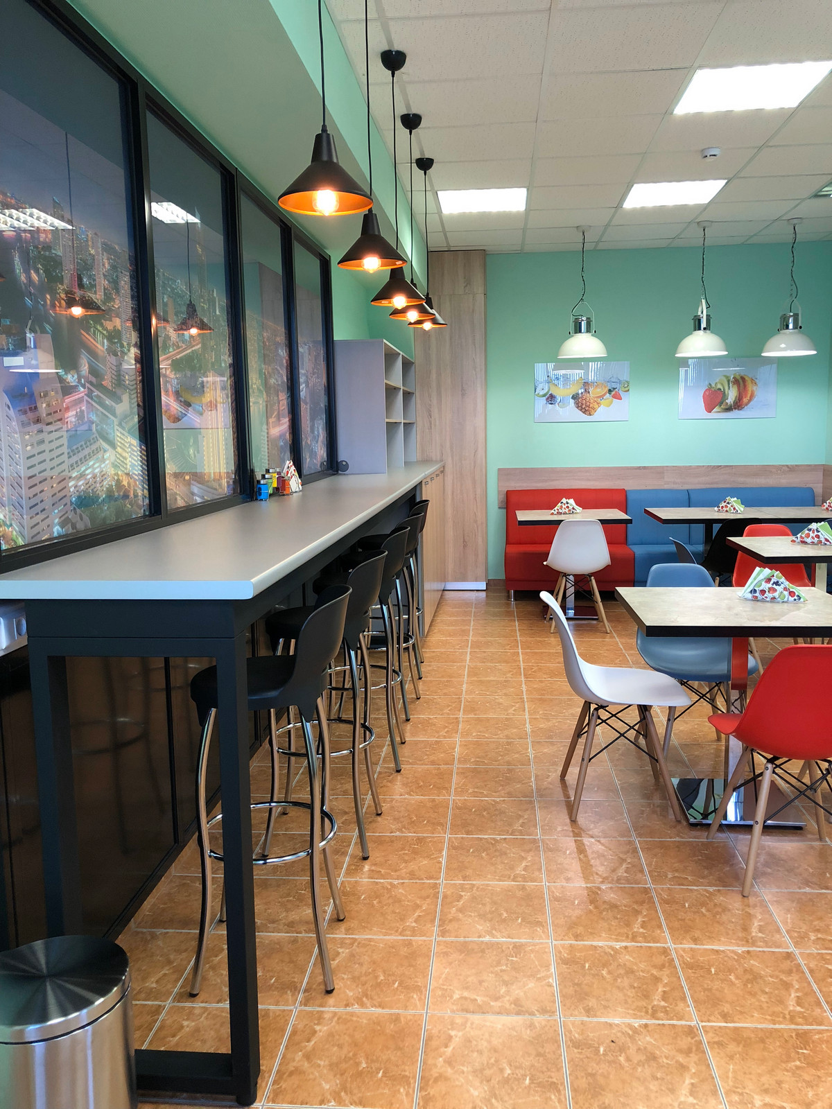 Обложка проекта: Комната приема пищи в офисе