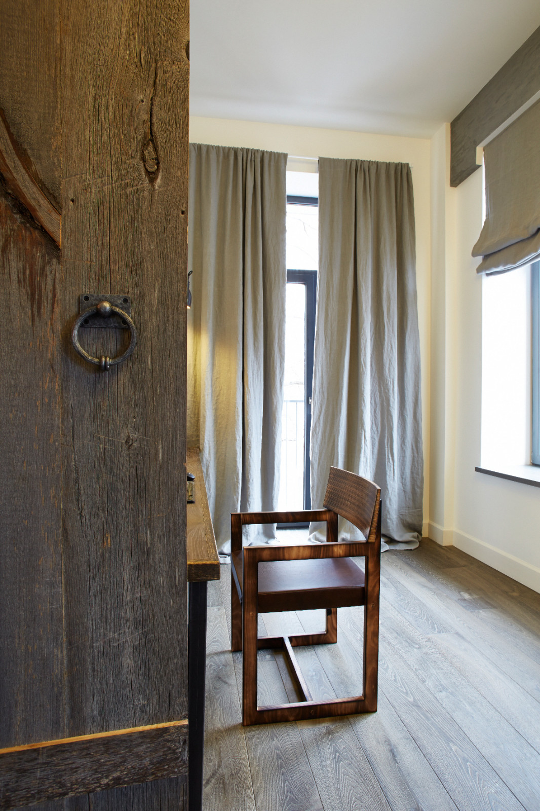 Апартаменты в стиле лофт для молодой семейной пары на ул. Берзарина