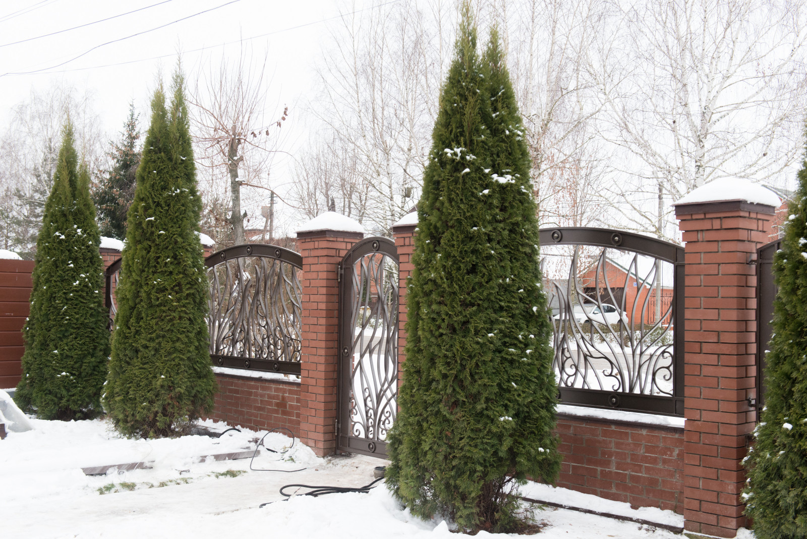 Декоративные ворота и ограждения по эскизу заказчика