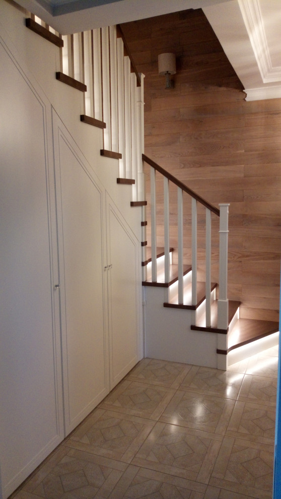 Деревянная  лестница