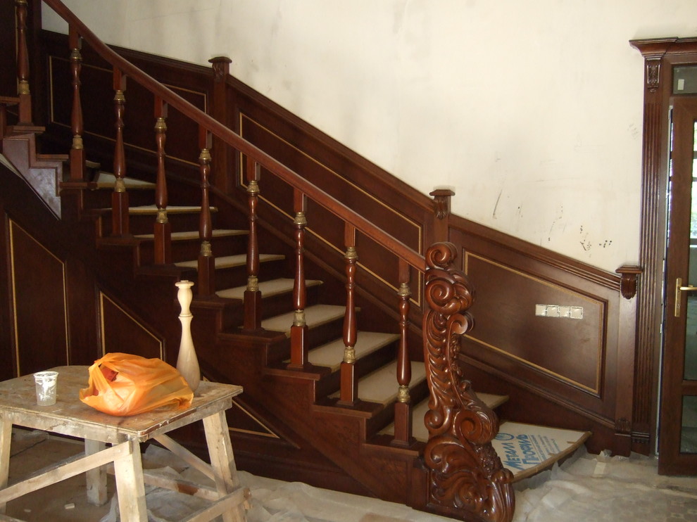 Лестницы из массива дуба