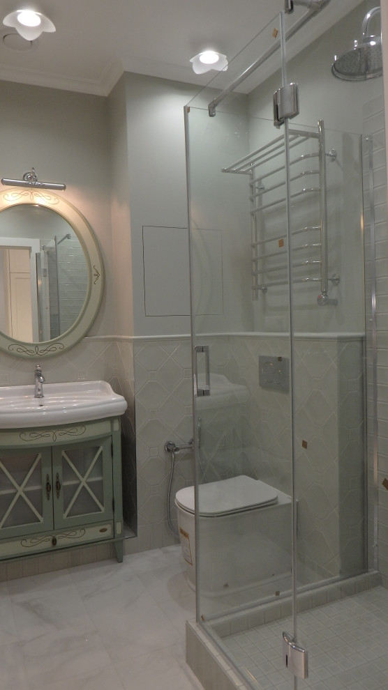 ЖК Вивальди - новый санузел в квартире-студии в новостройке с душевым углом