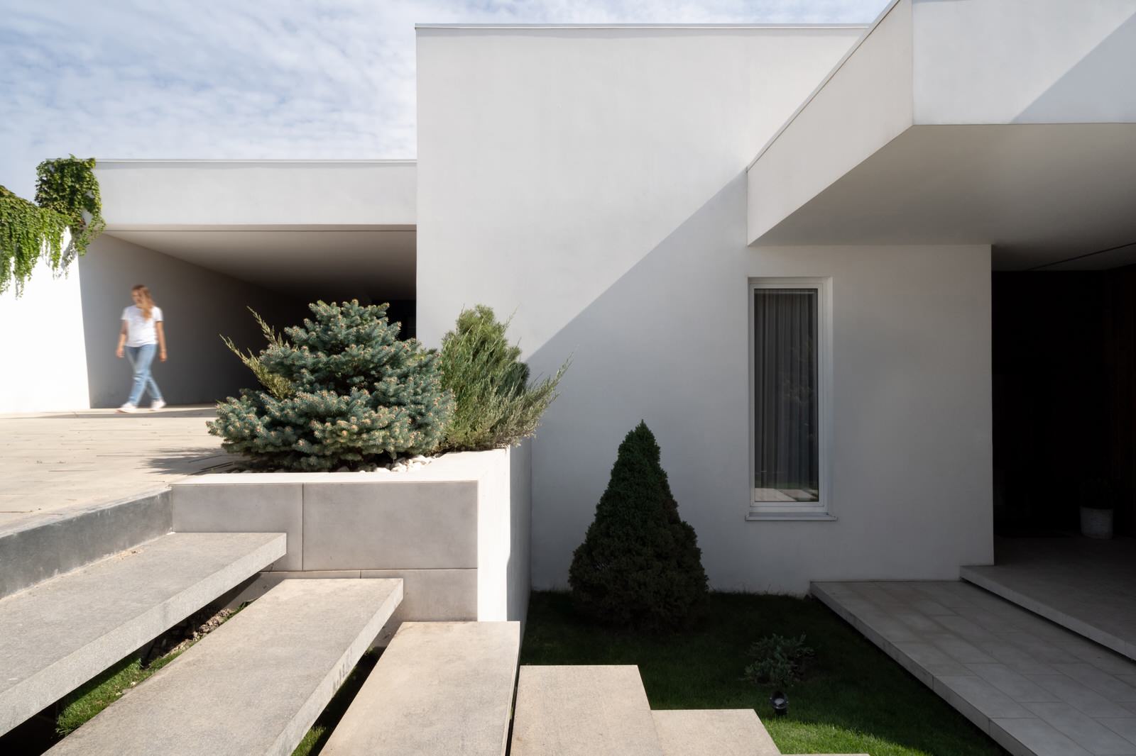 Белый дом на юге России