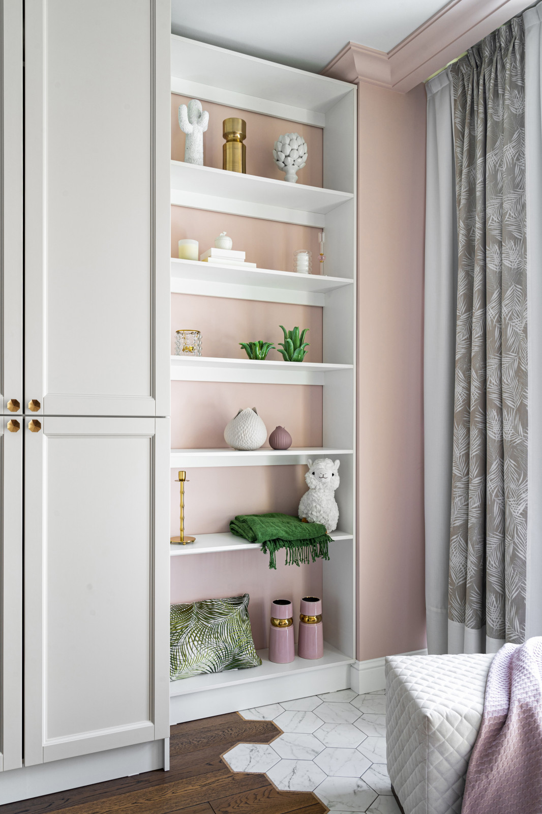 Двухуровневые апартаменты ( амер.классика  и лофт)