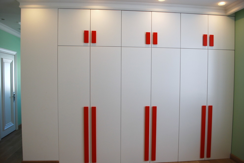 Обложка проекта: Встроенный шкаф в детской комнате