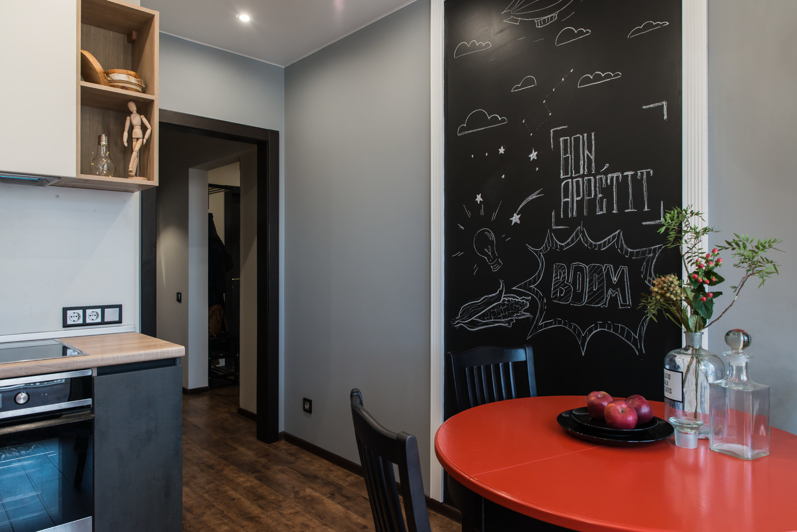 Фото реализованного проекта "Квартира для девушки в стиле лофт"