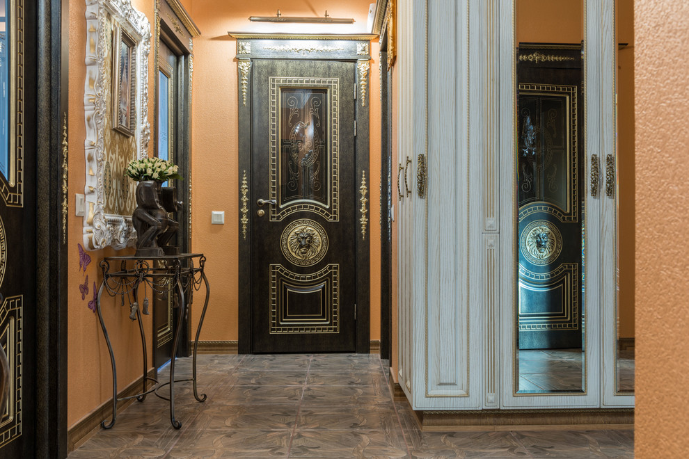Прихожая в классическом стиле