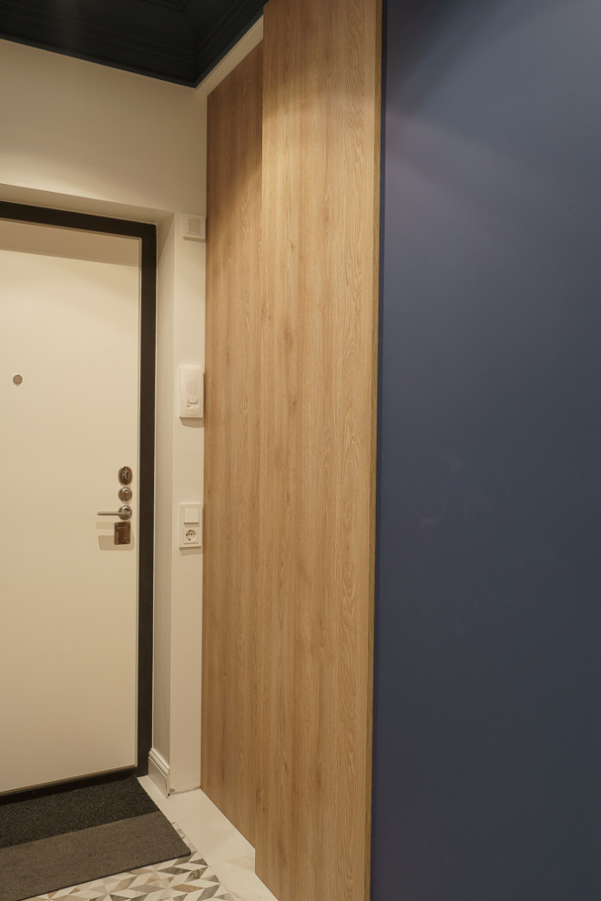 Кухня с ящиками, закрепленными на потолке