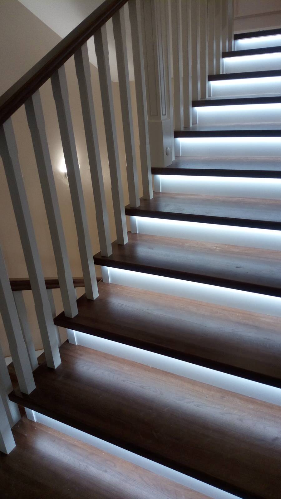 Облицовка бетонной лестницы в классическом стиле