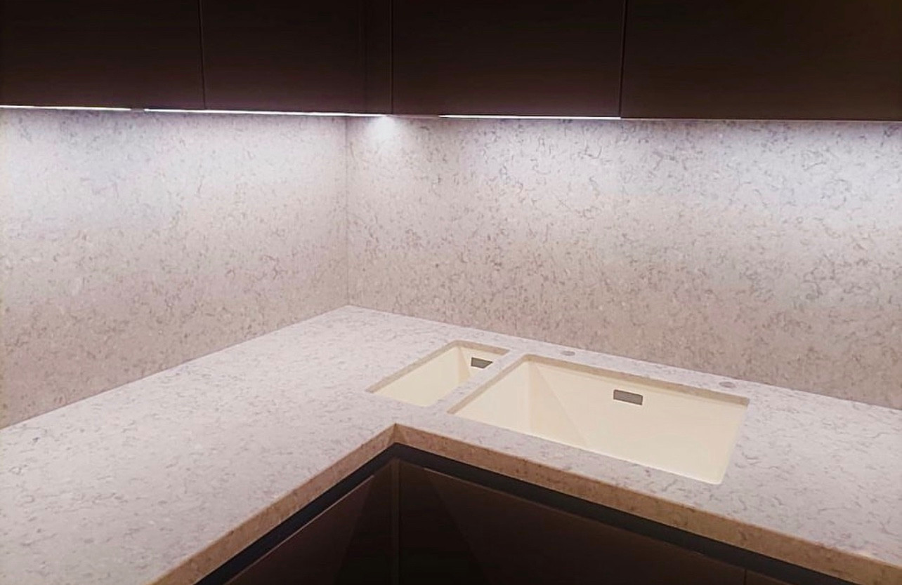 Обложка проекта: Столешница из кварцевого камня
