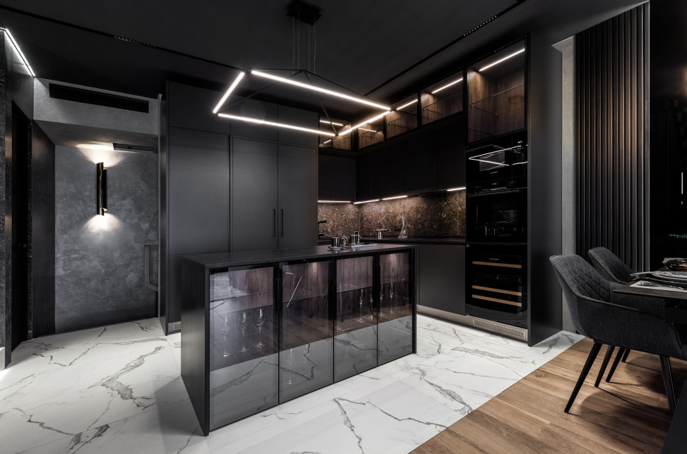 На берегу большой реки