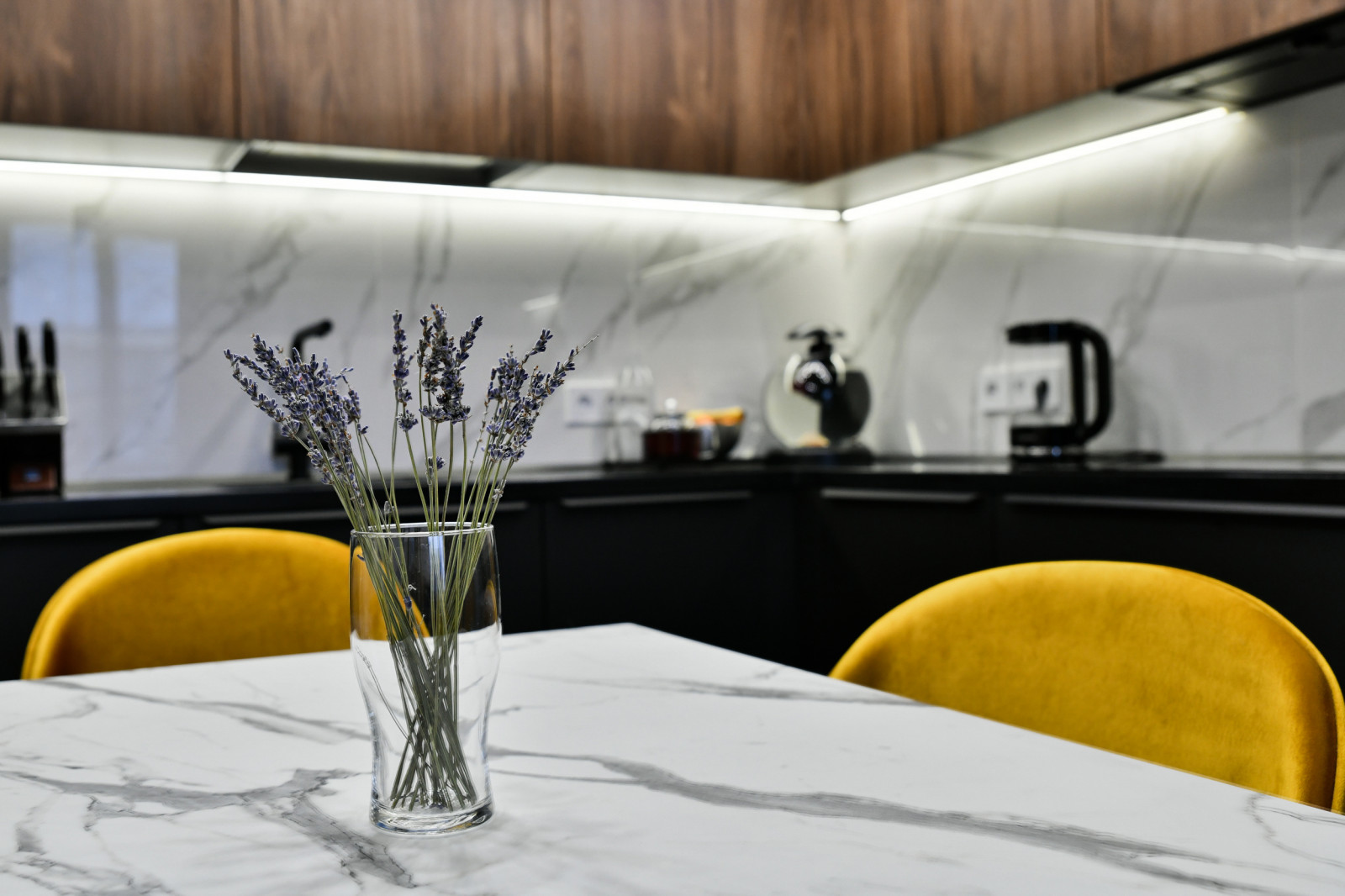 Кухня в современном стиле