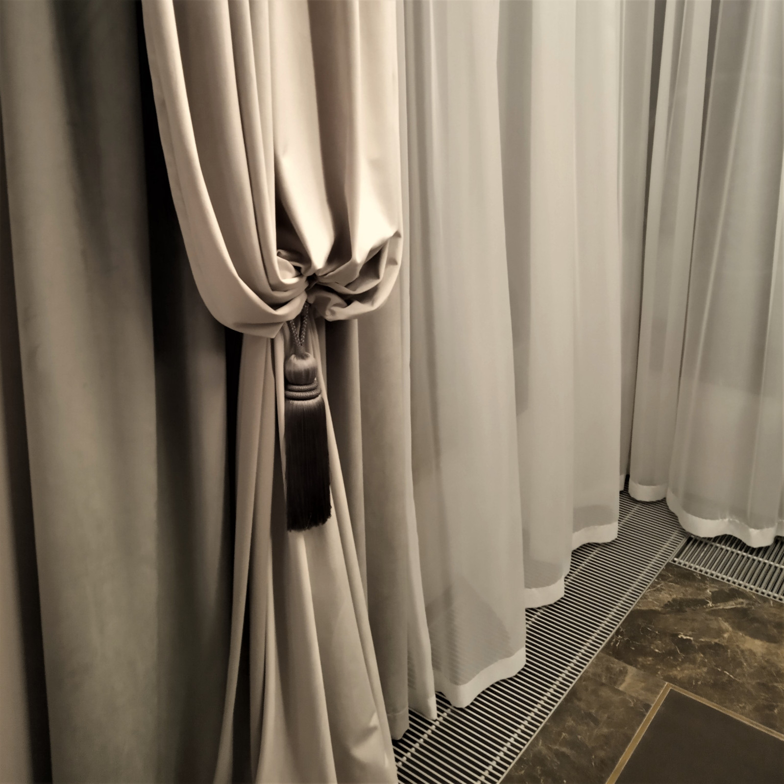 Обложка проекта: Шторы для гостиной