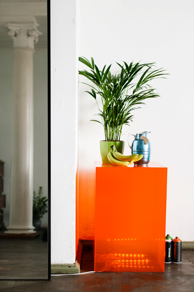 В гостях: Дворцовый шик и советское прошлое съемной квартиры на Курской