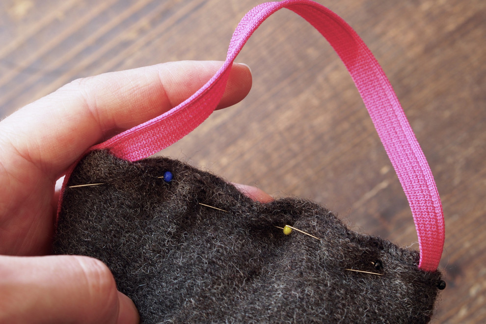 DIY: Делаем дверной валик — защиту от сквозняка