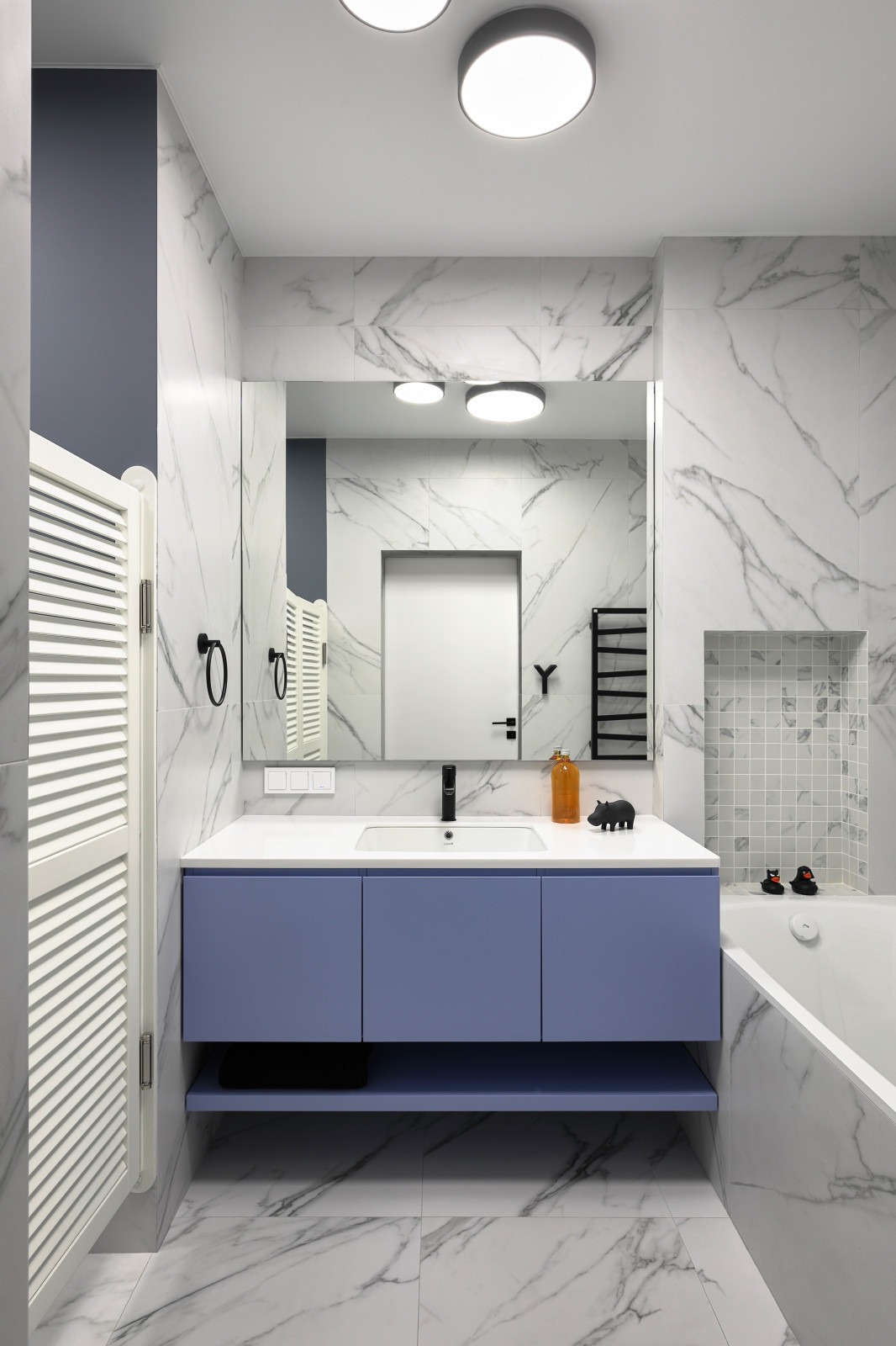 Стильная квартира с шаттерсами в Калининграде