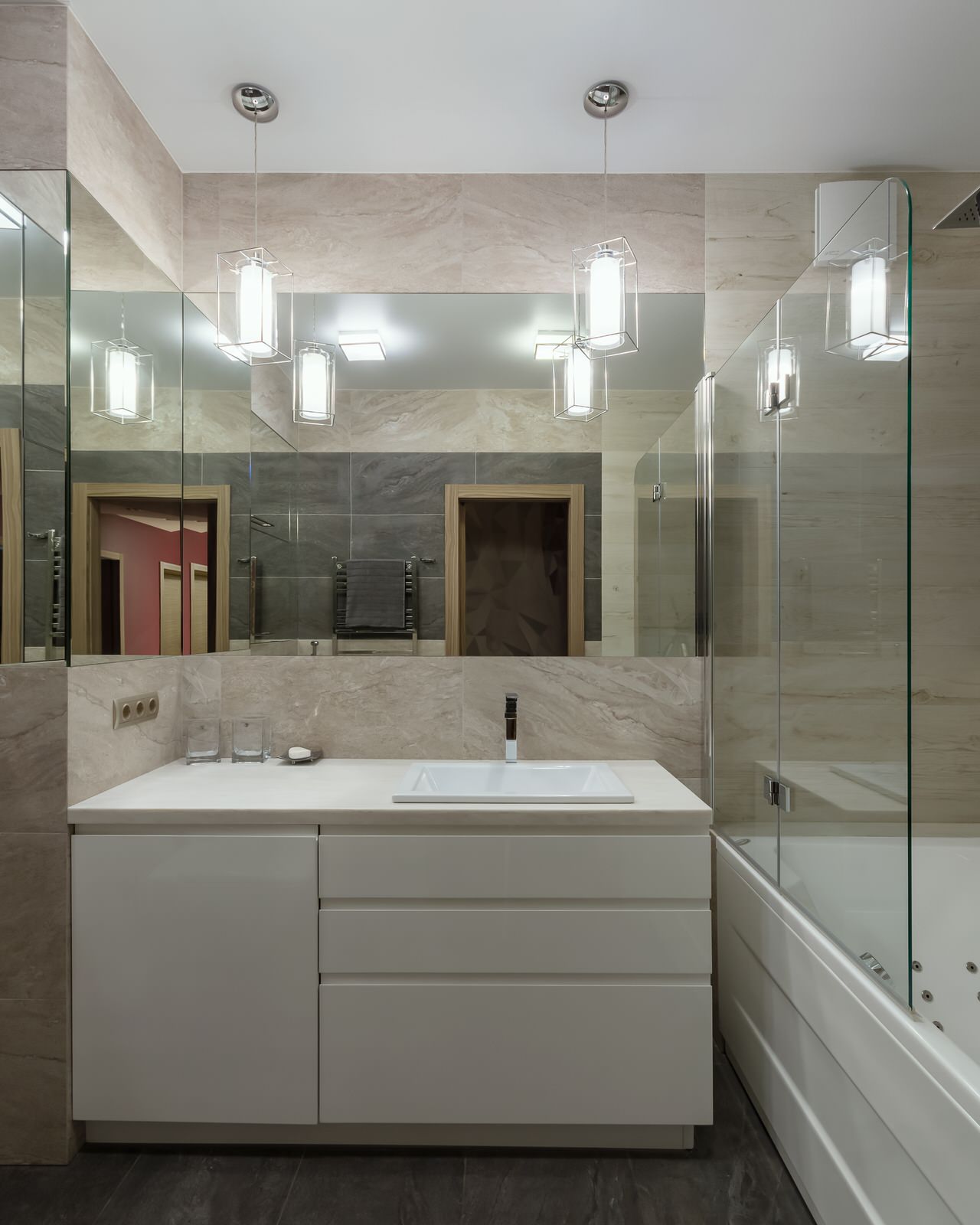 Софт-минимализм с яркими акцентами