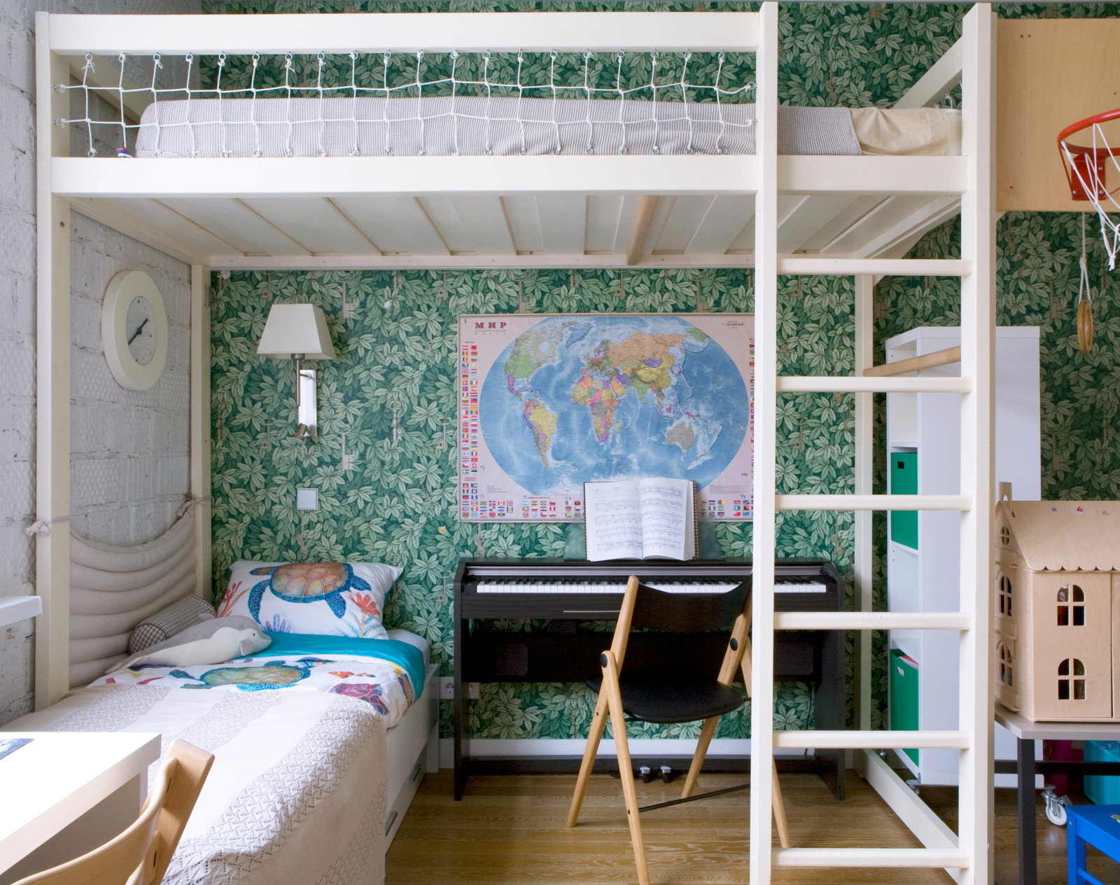 Фрунзенская набережная