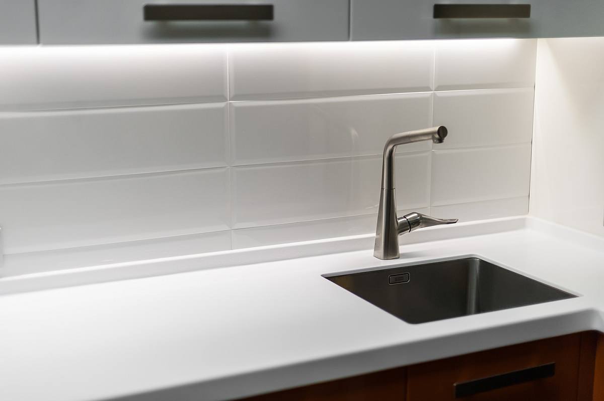 Оранжевая кухня